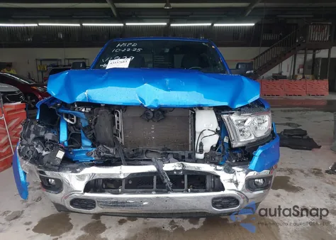 2021 Ram 1500 Big Horn 4X4 5'7 Box z USA, uszkodzony, nr VIN 1C6SRFFT4MN641929